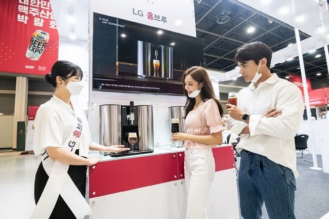 LG전자, 맥주박람회 KIBEX 2020 참가 'LG 홈브루'에서 갓 뽑아낸 수제맥주 선보여