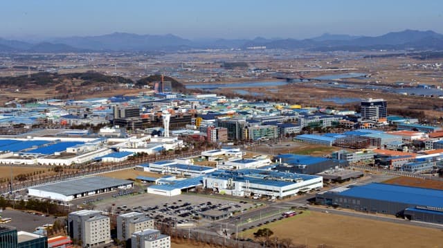 4차산업혁명 시대의 경기도 산업단지 산단별 특성 고려한 맞춤형 혁신