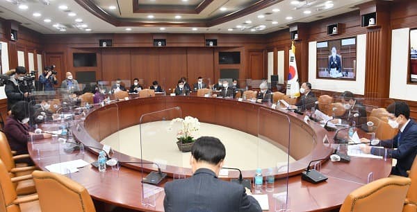 판교 전역 팹리스에 시스템반도체 설계SW 무료 제공