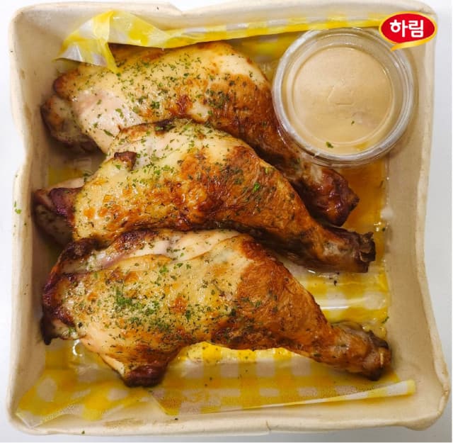 하림, 롯데마트와 함께 ‘무항생제 로스트 닭다리’ 출시