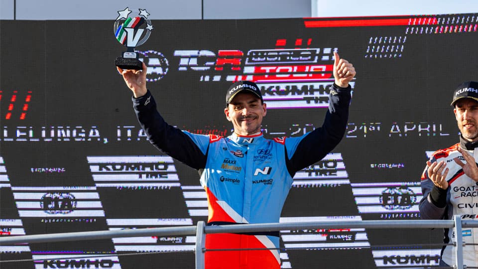 현대자동차 '더 뉴 아반떼 N TCR', '2024 TCR 월드투어' 개막전 우승
