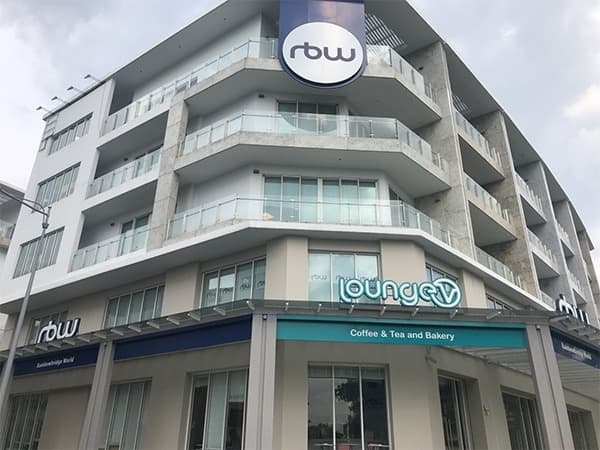 RBW, '네이버V·카카오M'과 손잡고 베트남 공략