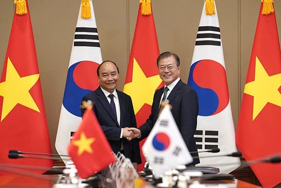 한-베트남 정상회담…“법·제도적 기반 강화로 협력추세 가속화”