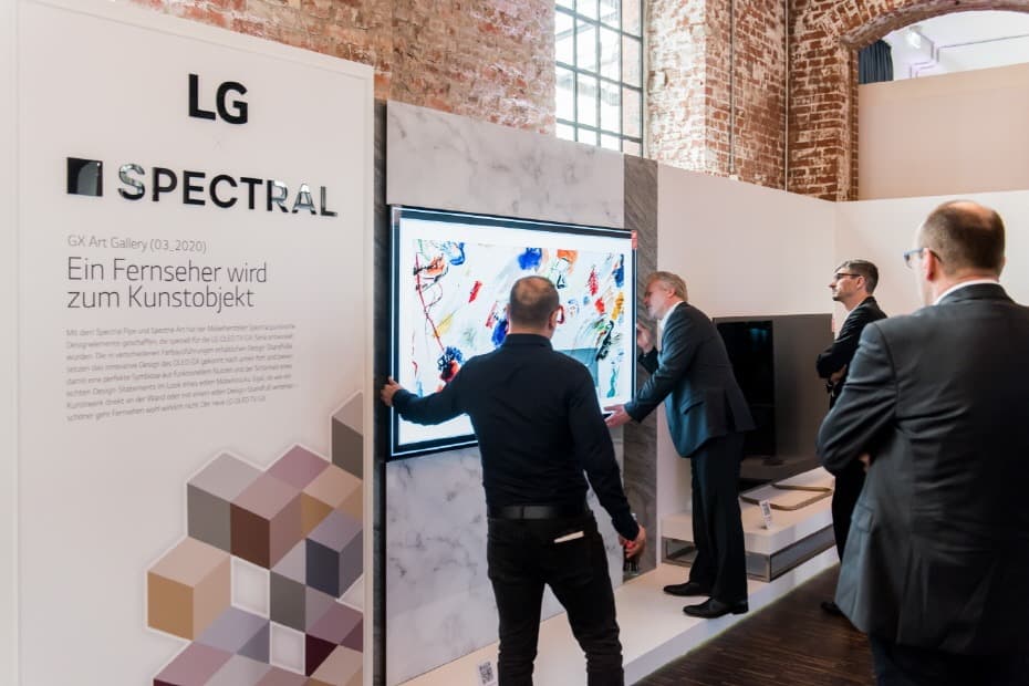 LG전자, LG 올레드 TV, 전 세계에서 쏟아지는 찬사 '지금껏 평가한 TV 가운데 최고'