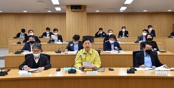 기재부차관 “상반기 내 선결제 등 공공부문 소비·투자 3.3조 집행”