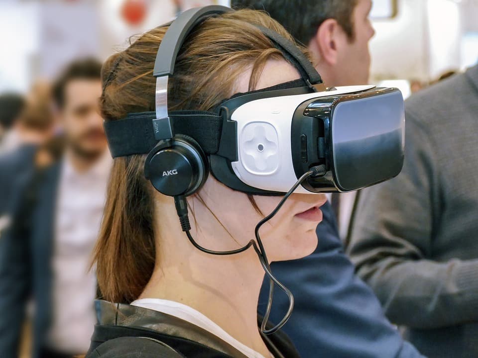 과기부, VR·AR 활용 비대면 서비스 개발에 80억 지원