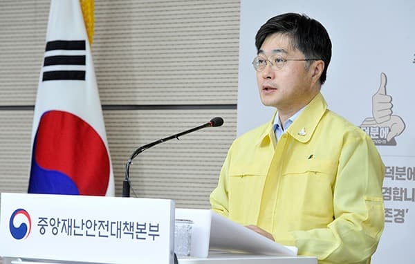 코로나19 감시 강화…요양병원 신규환자 ‘증상 없어도’ 검사 지원