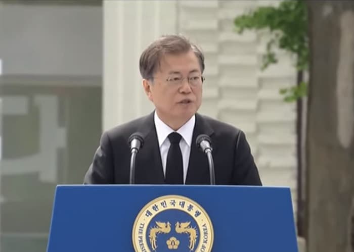 문재인 대통령 “5·18 진상 규명 최선…역사를 올바로 기록하는 일”