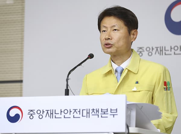“에어컨 최소 2시간마다 환기…선풍기와 동시 사용 피해야”