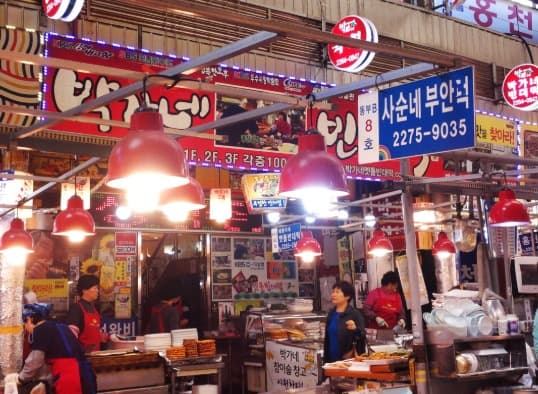 코로나19로 제조업 생산 하락하고 서비스업·소비는 반등
