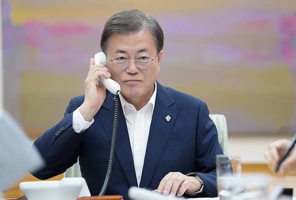 문 대통령 “트럼프 G7 초청 응할 것…방역·경제서 역할 하겠다”