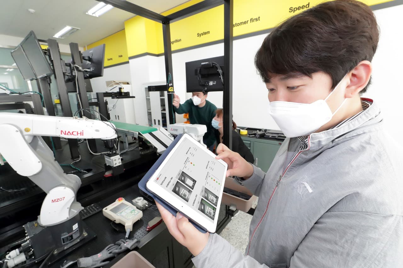 KT, 5G 스마트팩토리 비전 출시