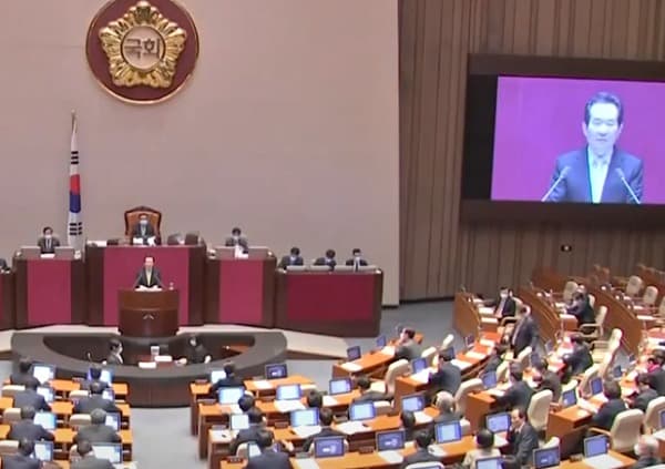 정세균 총리  “코로나19 피해 극복 등 대책 실효성 발휘 위해 재정 적기에 뒷받침돼야”