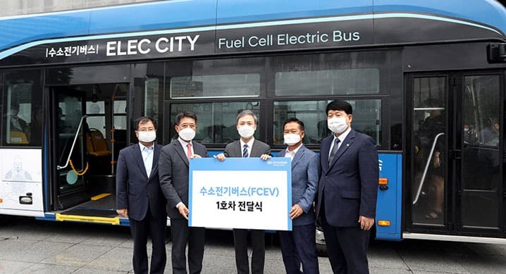 현대자동차, 전주시에 수소전기버스 1호차 전달
