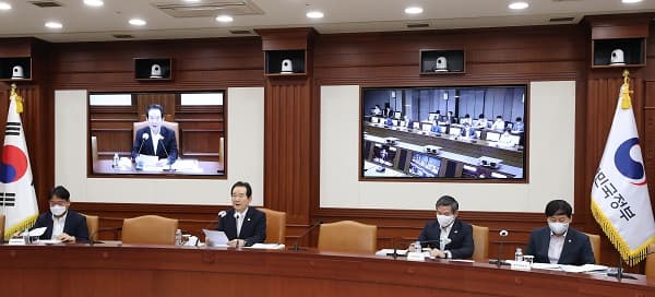 정세균 총리 “해양디지털 등 미래 핵심기반기술 선제 확보 주문”