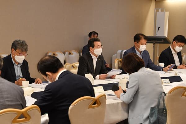 접촉자 추적 기반 방역체계, 가장 효과적 대안…국민 자발적 이해 협력 필요