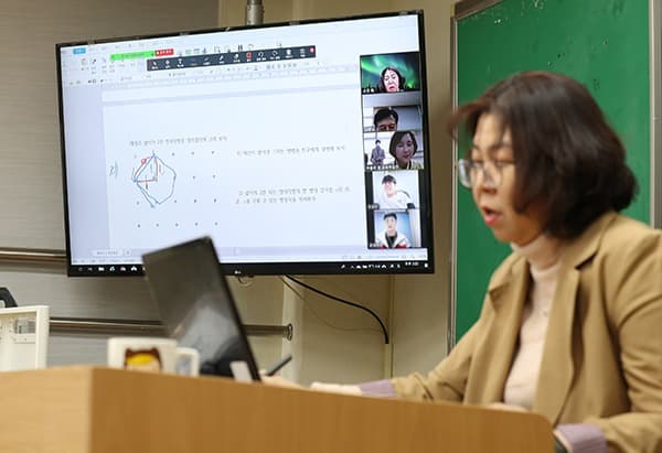 전국 학교 등교 인원 제한 19일부터 2/3로 완화