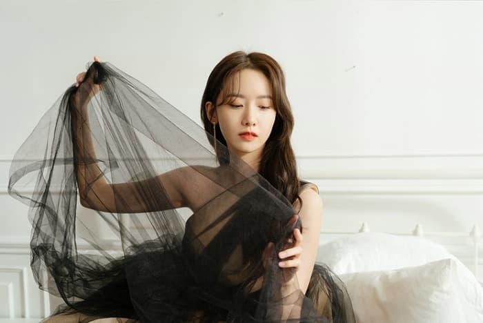임윤아, 화보 촬영 비하인드 사진 공개! ‘무결점 비주얼’