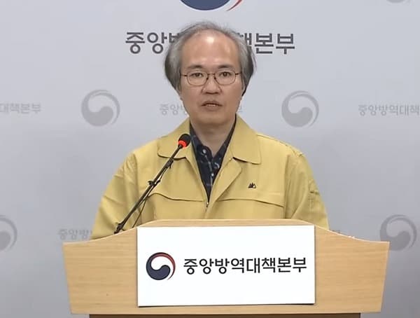 연말 종교시설 통한 감염 확산 크게 우려...종교시설 관련 발병 총 10건 발생