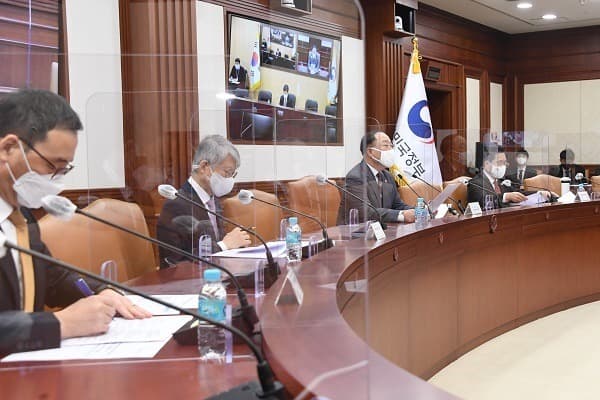 미래차 핵심 반도체 기술개발에 2000억 이상 투입