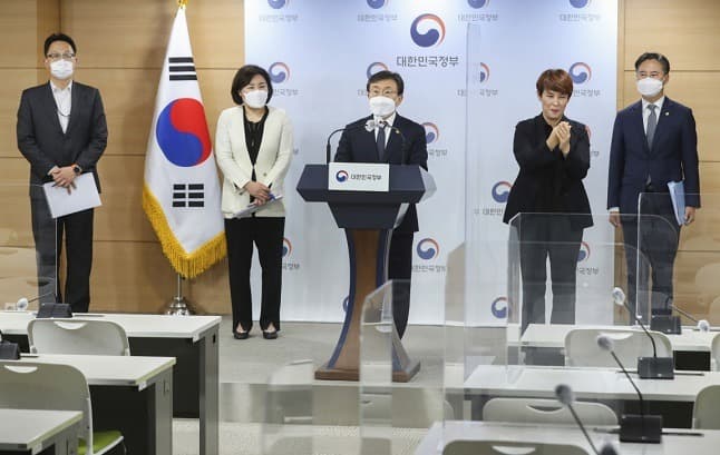 정부-노바백스, 백신 기술이전 계약 연장 추진·신속허가