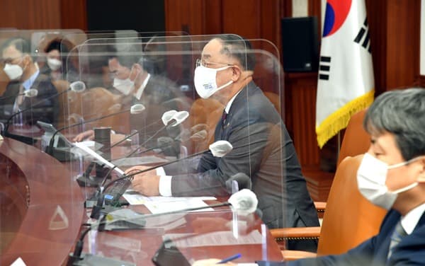 국내기업 백신개발·허브국가 도약에 강력한 재정지원