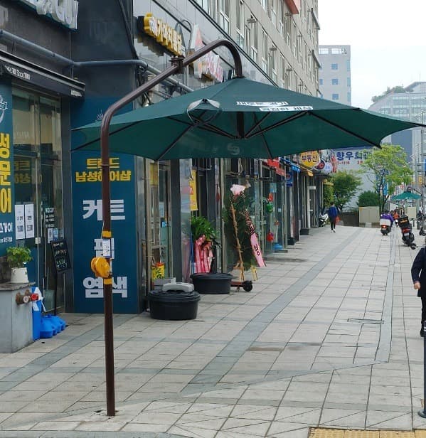 여름철 폭염 종합대책 추진. 그늘막 등 폭염저감시설 7,523곳으로 확대