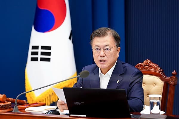문재인 대통령 “세계서 인정받는 나라...한국 달라진 위상 확인”