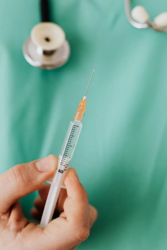 이스라엘과 첫 ‘백신 스와프’ 체결…화이자 70만회분 7일 오전 도착
