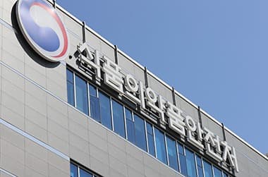 식약처 “화이자 코로나19 백신, 만 12~15세도 접종 가능”