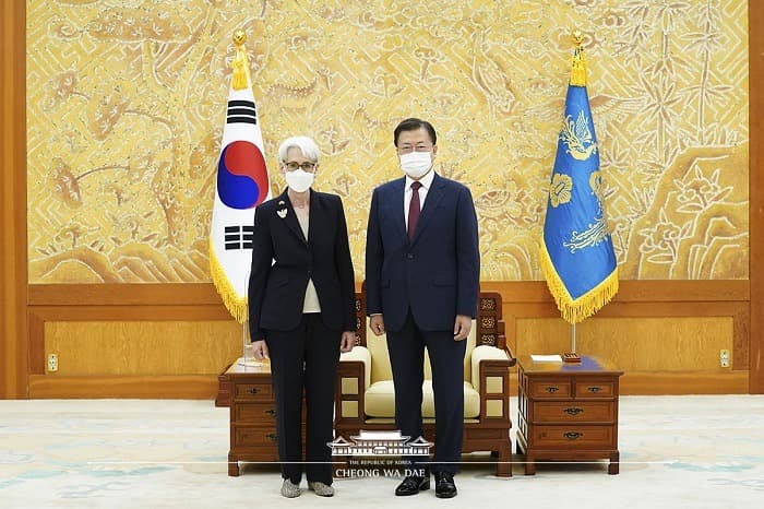 문재인 대통령, ‘셔먼’ 미국 국무부 부장관 접견 결과 관련 서면브리핑
