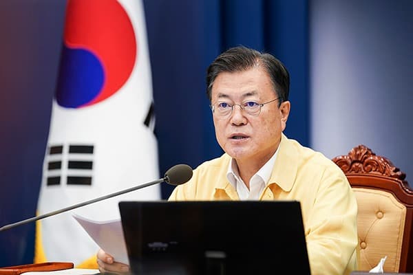 “부스터샷, 고령층·의료진 등 고위험군부터 늦지 않게 시작”