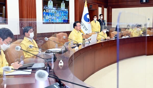 “하루 확진자 수 주춤…남은 일주일 반전 이끌어내야” 