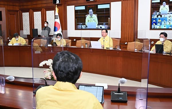 “확진자 감소세지만 안심 일러…방심해선 안돼”