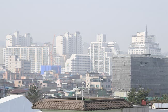 지난해 초미세먼지 농도 평균 18㎍/㎥…2015년 관측 이래 최저