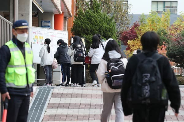 2024학년도 대입부터 ‘자기소개서’ 폐지…“‘학종’ 불공정 배제” 