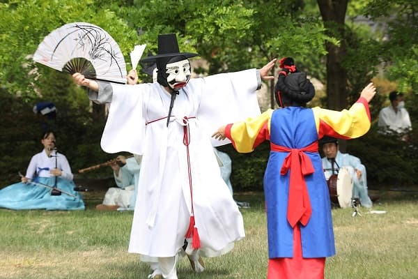 '한국 탈춤' 유네스코 인류무형문화유산 등재...한국 22번째