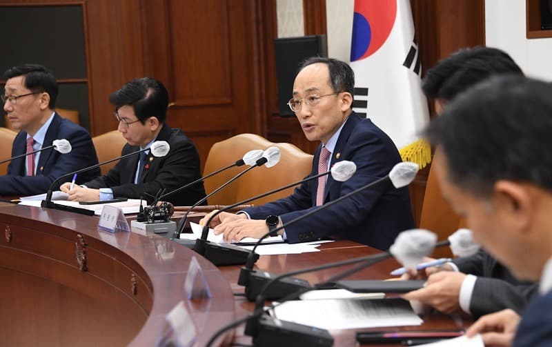 정부·한국은행 “금융시장 변동성 확대 가능성에 각별히 경계”