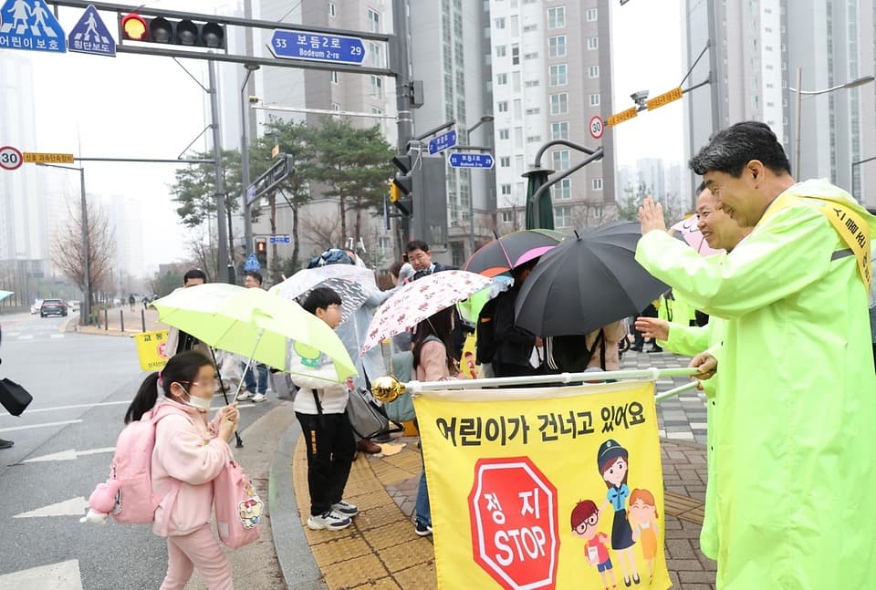 전국 초교 주변 위험요일 합동점검…245만여건 위법사항 적발