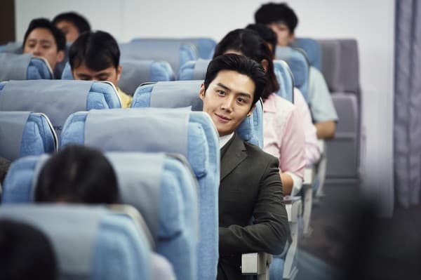 영화 '귀공자' 김선호X강태주X김강우X고아라, 오늘(6/8) 오후 9시 유튜브 라이브 개최!