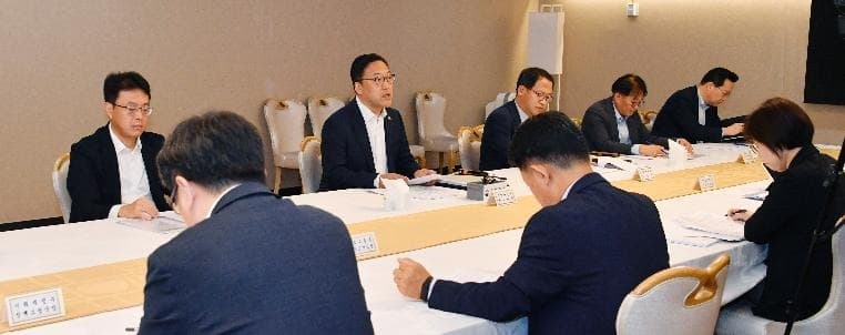 기재부 차관 “추석 성수품값 작년보다 6.4% 낮아…물가 안정에 만전”