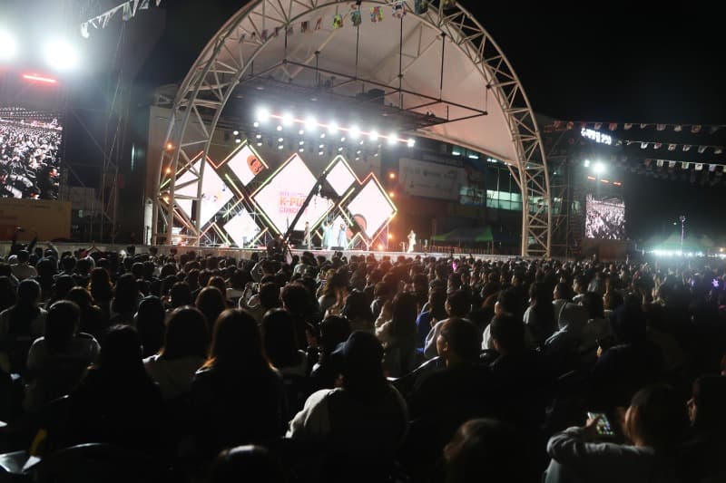안동 ‘탈춤 축제'  K-POP 콘서트 Z세대 운집...스테이시,비와이 출연에 함성 대폭발...