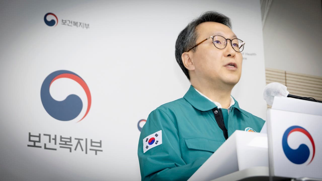복지부 “의사 근무여건 반드시 개선…학업·의료에 힘 쏟아주길”