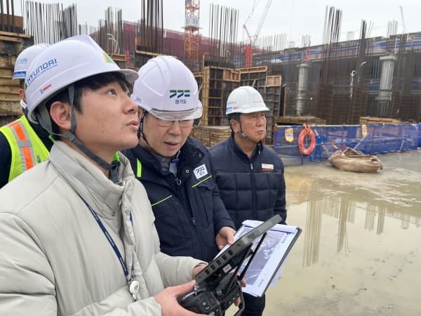 경기도, 해빙기 공동주택 건설현장 드론 활용 안전 점검