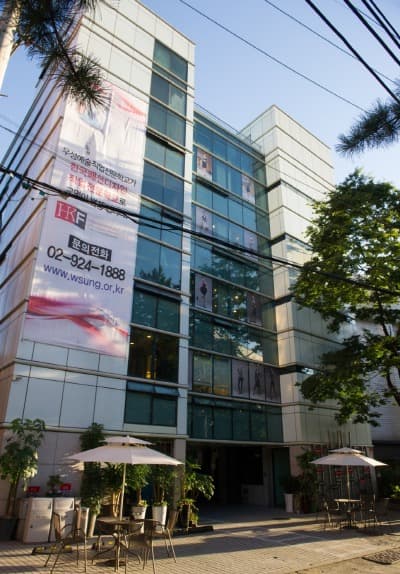일반고 특화훈련을 통해 고등학교부터 신기술 분야의 인재를 양성합니다.