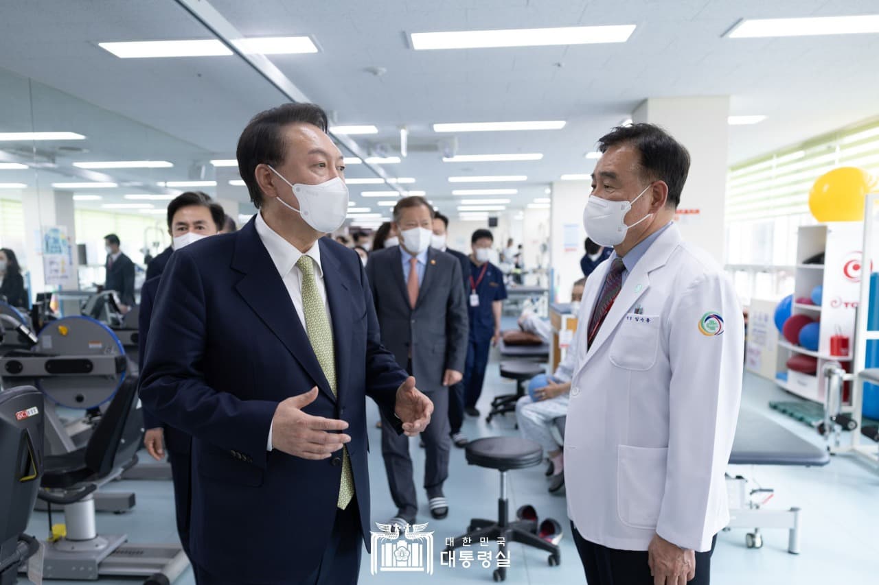 정부 “적극적으로 의료계와 대화…정부 정책 늘 열려있어”