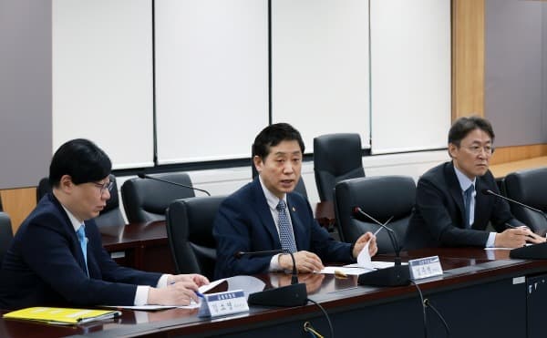 금융위, ‘중동사태, 국내 금융권 직접 영향 크지 않아’ 평가
