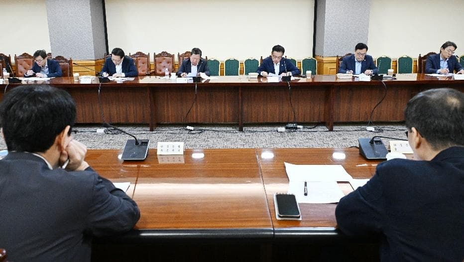 정부, 증시 조정 이례적 상황으로 판단…상황별 대응체계 유지
