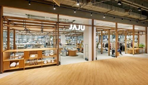 신세계인터내셔날 자주(JAJU) 스타필드마켓 죽전점에 한옥 콘셉트 매장 오픈