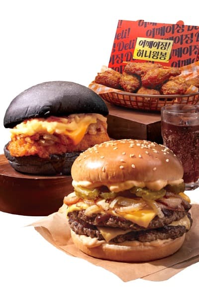 맛도 가격도 어메이징! 2,980원 더블 버거 나왔다… 이마트, ‘완벽치킨’ 잇는 어메이징 델리 2탄 출시